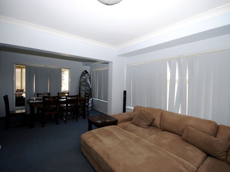 10 Glenshee Street, Upper Coomera QLD 4209
