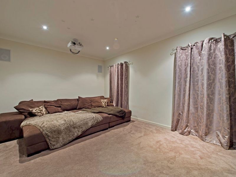 15 Summer Hill Crescent, Maudsland QLD 4210