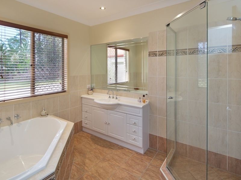 50 Pittas Place, Willow Vale QLD 4209