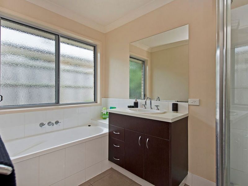 3 Matthews Crescent, Pimpama QLD 4209