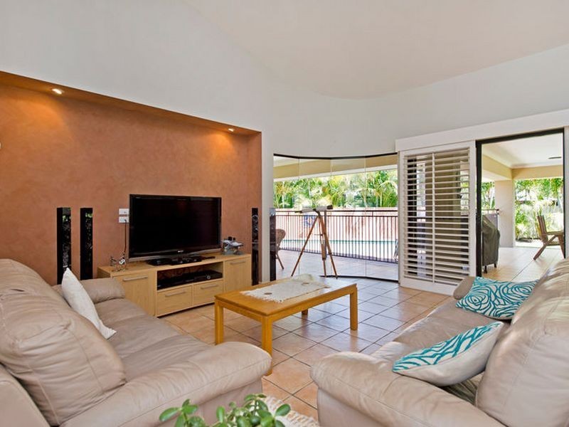 6 Tammy Court, Monterey Keys QLD 4212