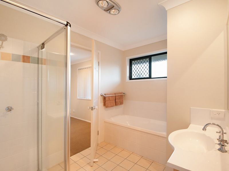 1/32 Bushgum Crescent, Upper Coomera QLD 4209