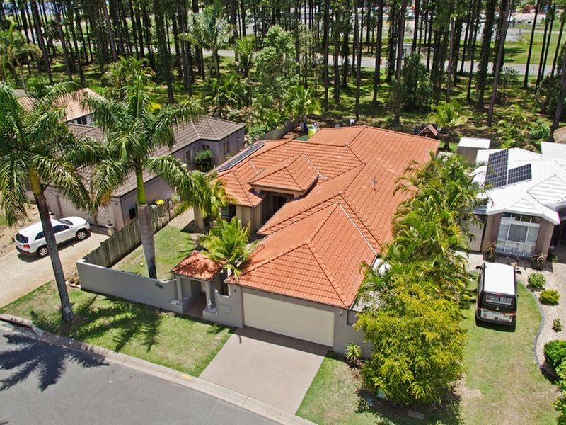 7 Ballybunyon Crescent, Hope Island QLD 4212
