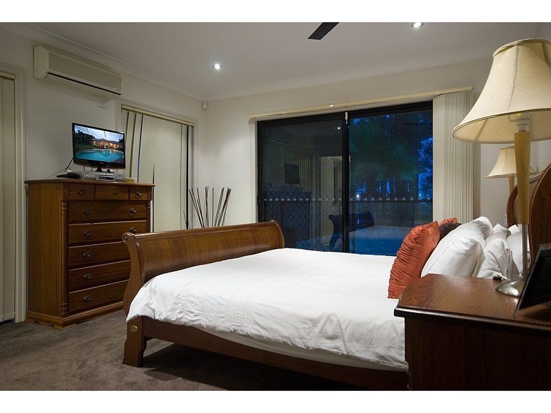 7 Ballybunyon Crescent, Hope Island QLD 4212