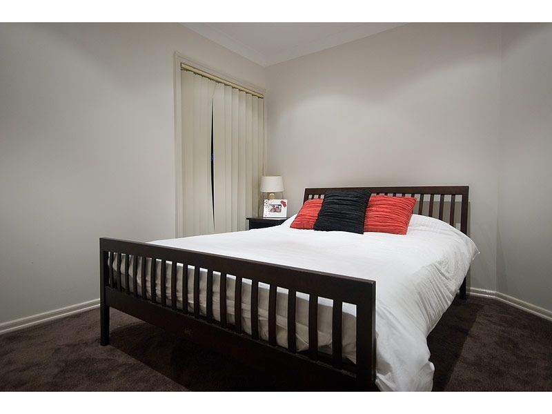 7 Ballybunyon Crescent, Hope Island QLD 4212