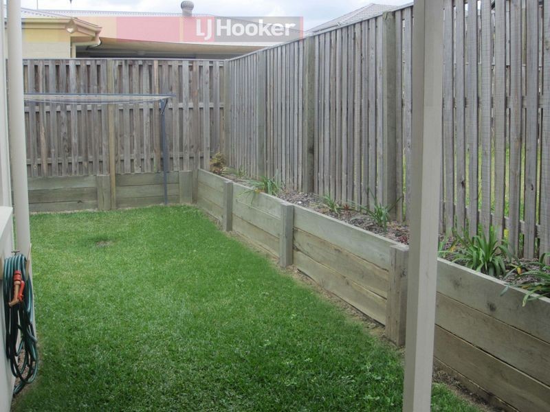 1/26 Witheren Circuit, Pacific Pines QLD 4211