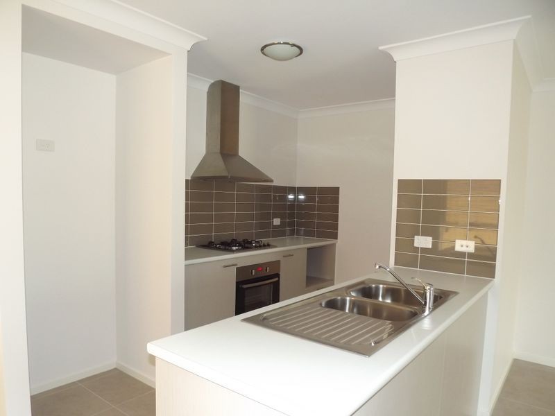 4/22 Christine Drive, Coomera QLD 4209