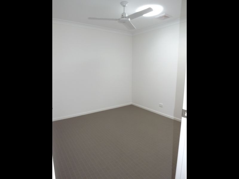 4/22 Christine Drive, Coomera QLD 4209