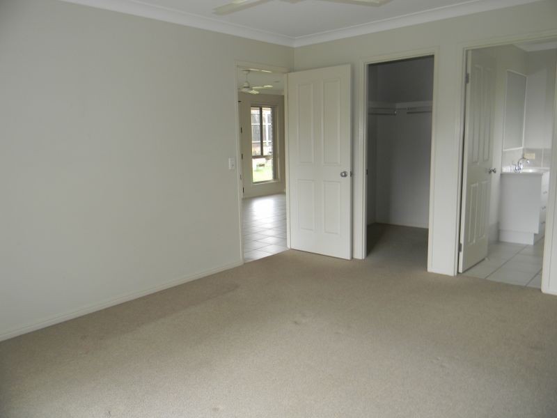 28 Freestone Drive, Upper Coomera QLD 4209