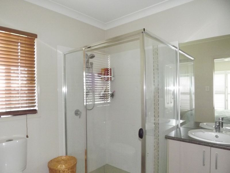 8 Macleay Circuit, Upper Coomera QLD 4209