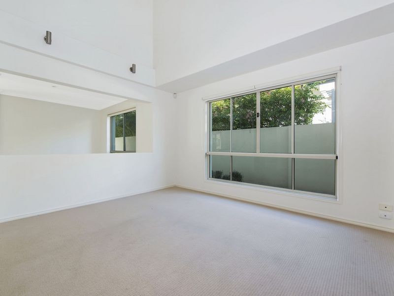 66 Buccaneer Way, Coomera Waters QLD 4209