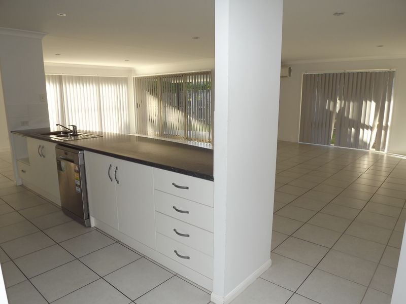 6 Murray Circuit, Upper Coomera QLD 4209