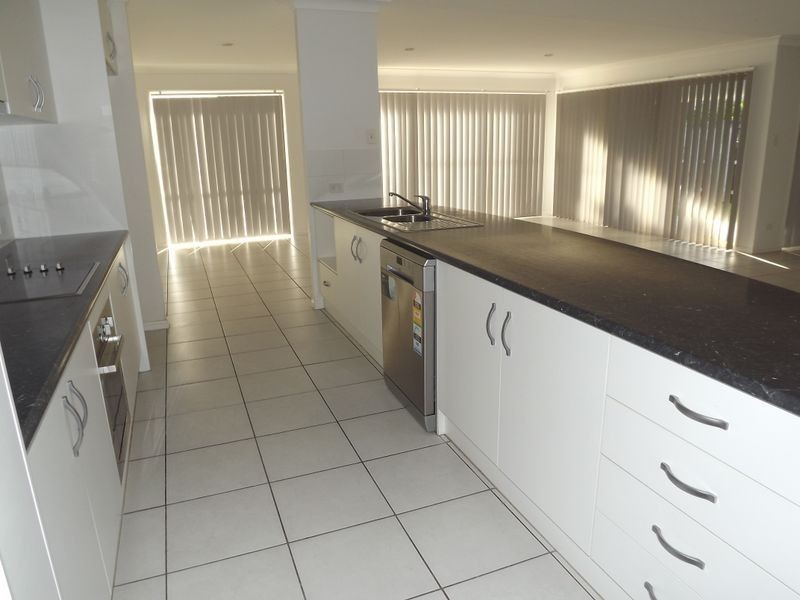 6 Murray Circuit, Upper Coomera QLD 4209