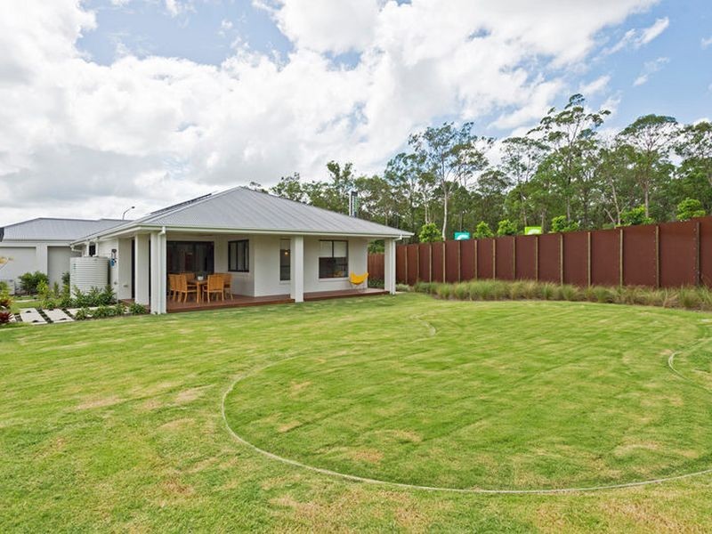 1 Gainsborough Drive, Pimpama QLD 4209