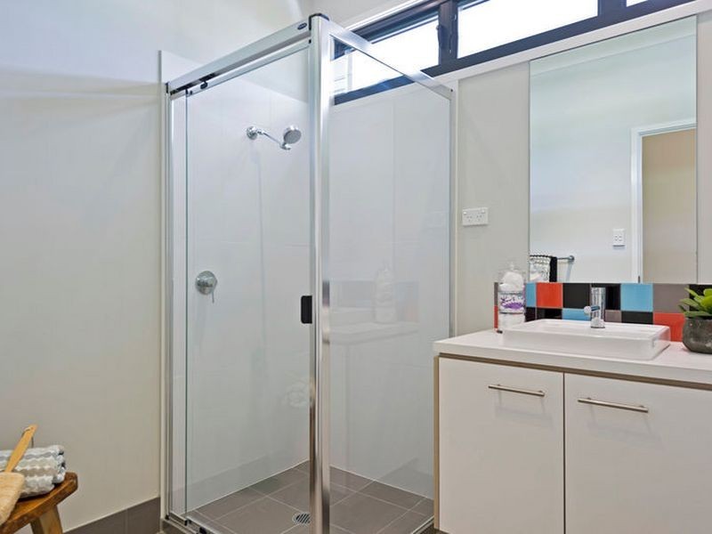 1 Gainsborough Drive, Pimpama QLD 4209