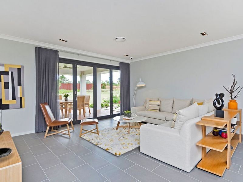 1 Gainsborough Drive, Pimpama QLD 4209