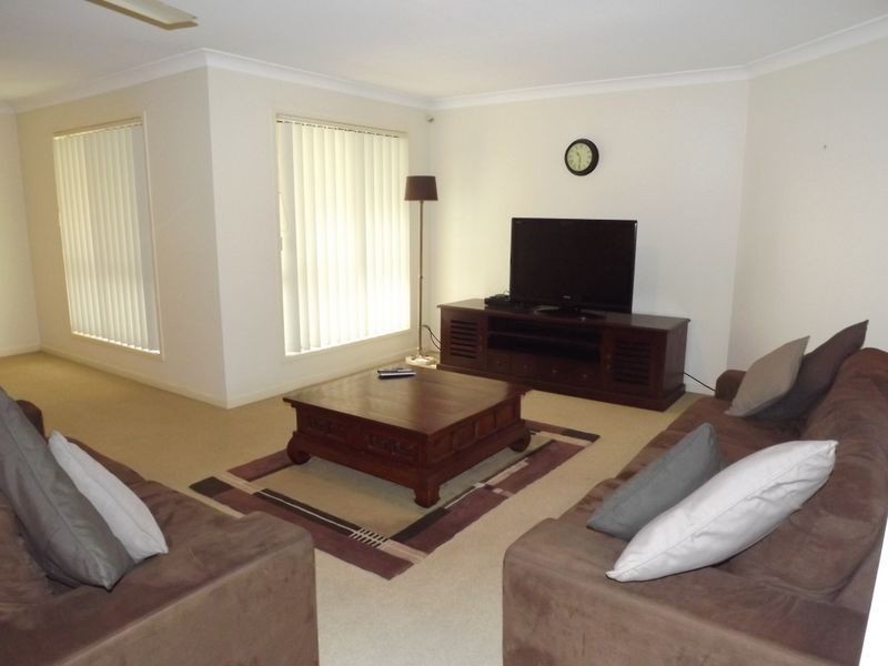 27 Sandhurst Crescent, Upper Coomera QLD 4209