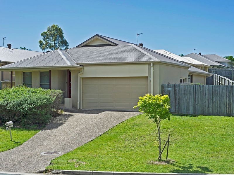 6 Madison Road, Coomera QLD 4209