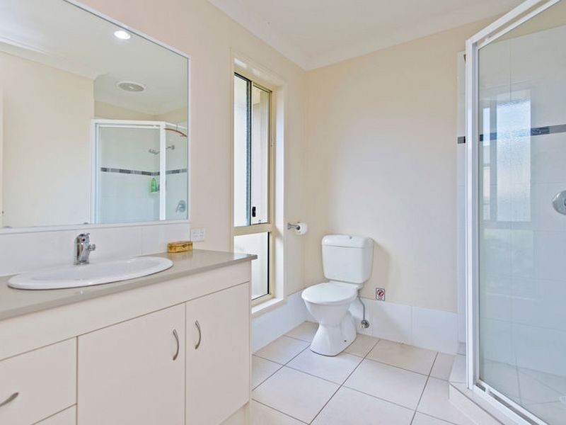 6 Madison Road, Coomera QLD 4209