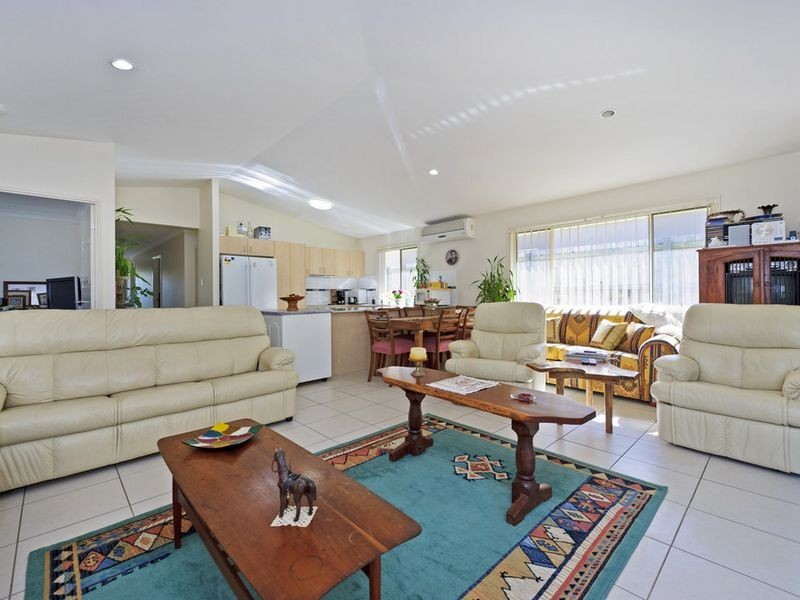 6 Madison Road, Coomera QLD 4209