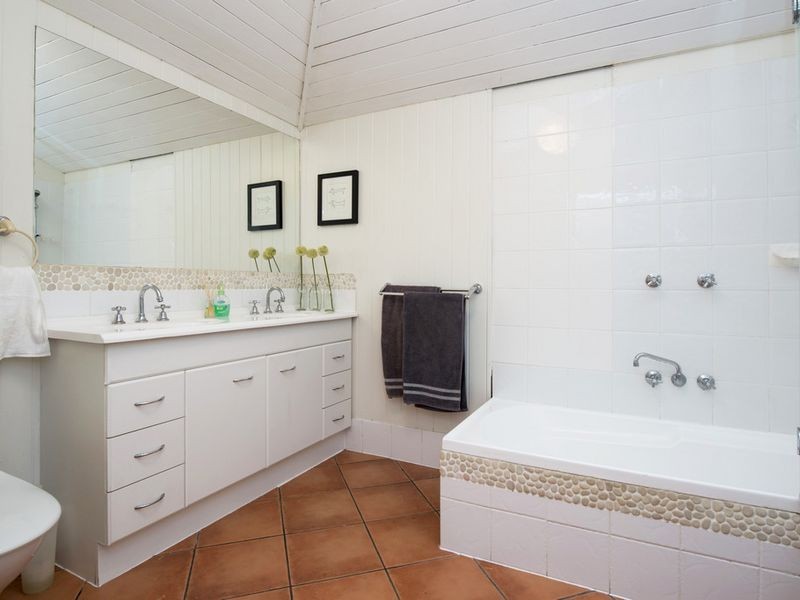 1B Hart Street, Upper Coomera QLD 4209