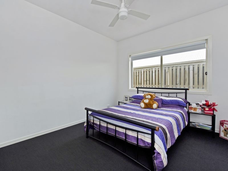 6 Waterlily Place, Upper Coomera QLD 4209