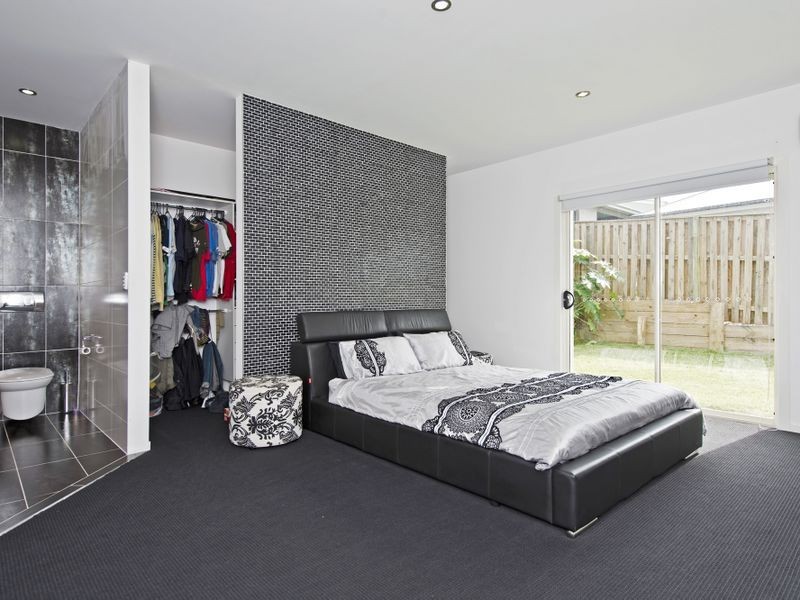 6 Waterlily Place, Upper Coomera QLD 4209