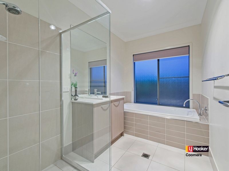 5 Picton Court, Upper Coomera QLD 4209