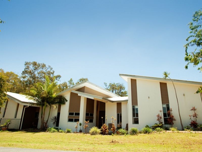 16 Pacha Close, Coomera Waters QLD 4209