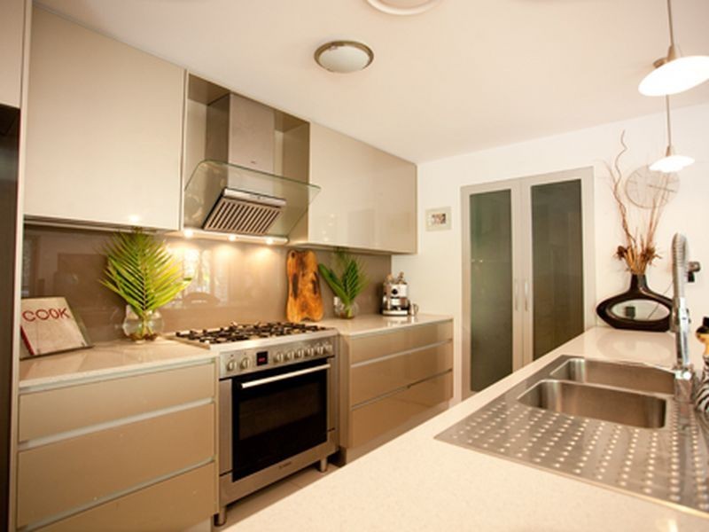 16 Pacha Close, Coomera Waters QLD 4209