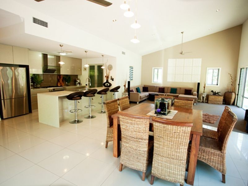 16 Pacha Close, Coomera Waters QLD 4209