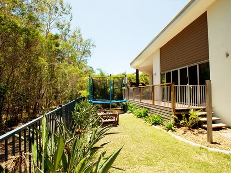 16 Pacha Close, Coomera Waters QLD 4209