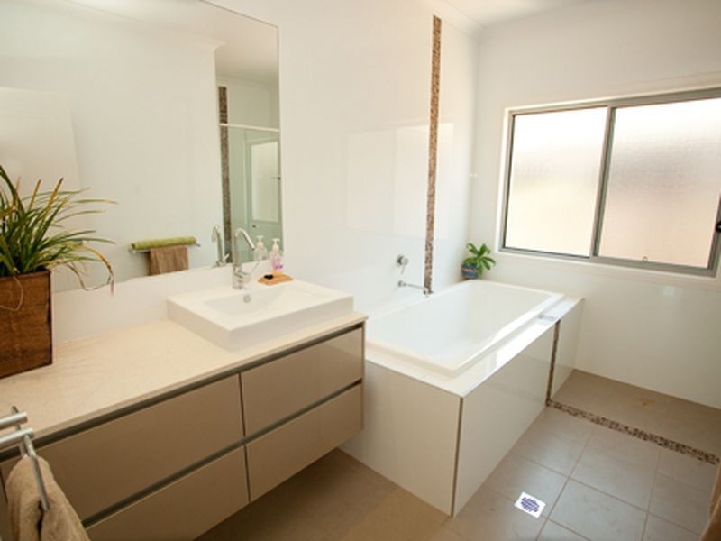 16 Pacha Close, Coomera Waters QLD 4209