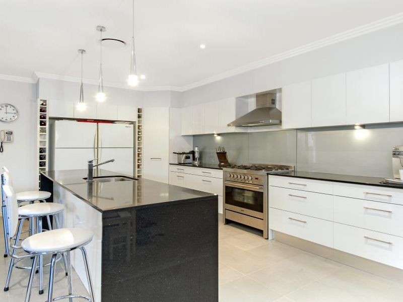 8 Pacha Close, Coomera Waters QLD 4209