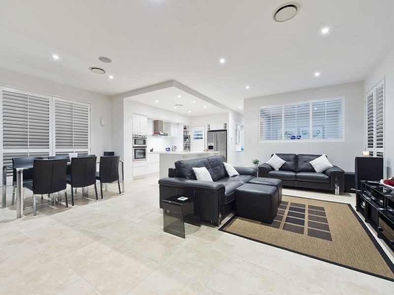 6 Cabriolet Court, Upper Coomera QLD 4209