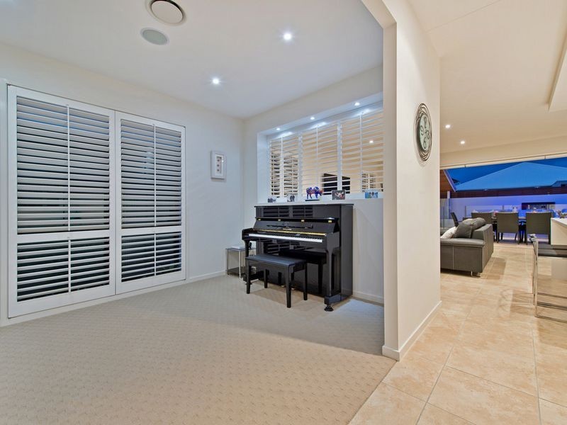 6 Cabriolet Court, Upper Coomera QLD 4209