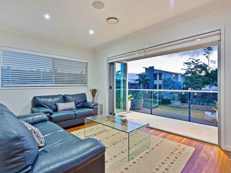 6 Cabriolet Court, Upper Coomera QLD 4209