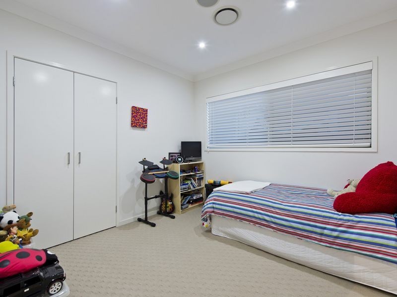 6 Cabriolet Court, Upper Coomera QLD 4209