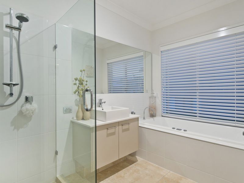 6 Cabriolet Court, Upper Coomera QLD 4209