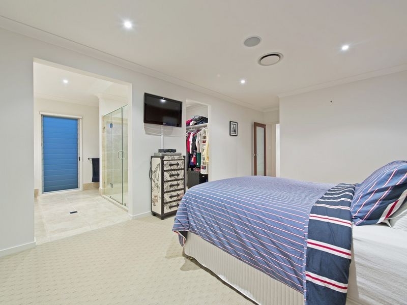 6 Cabriolet Court, Upper Coomera QLD 4209