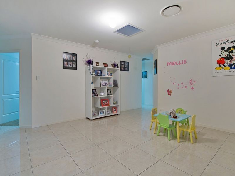 8 Capelily Street, Upper Coomera QLD 4209