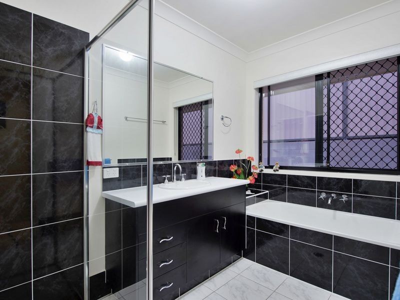 8 Capelily Street, Upper Coomera QLD 4209