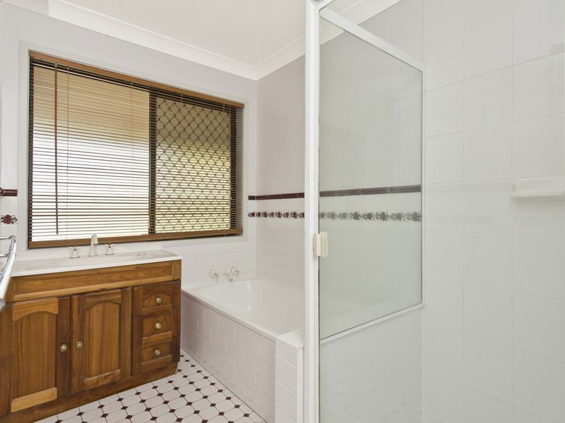 42 Michigan Drive, Oxenford QLD 4210