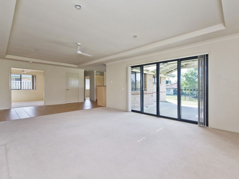 5 Meadow Way, Upper Coomera QLD 4209