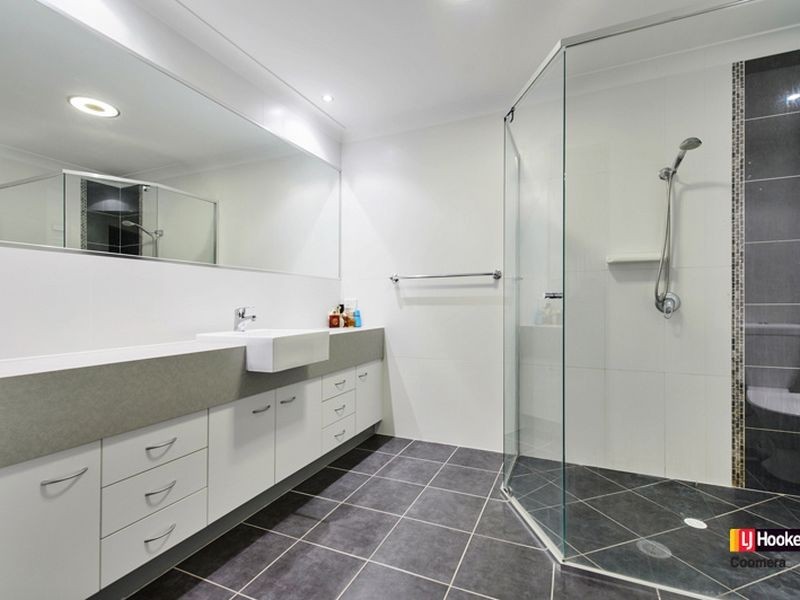 2 Elusive Road, Coomera Waters QLD 4209