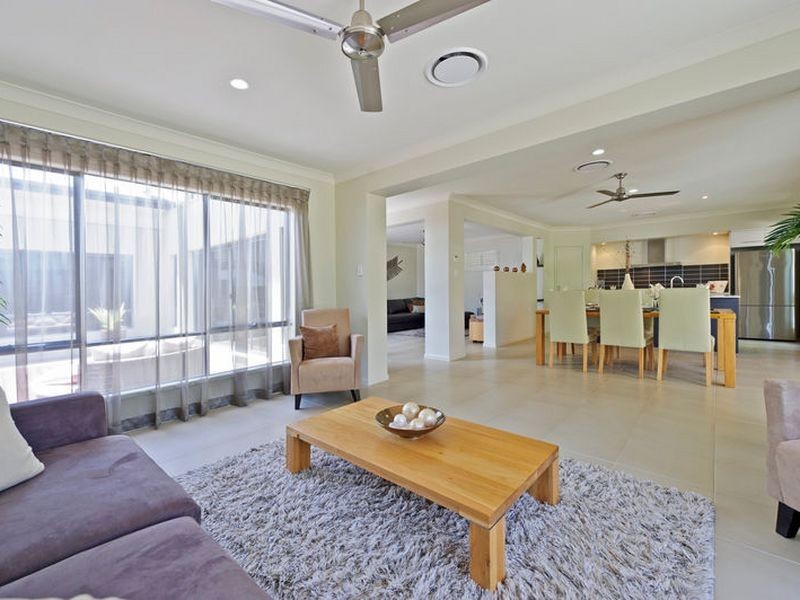 3 Conestoga Way, Upper Coomera QLD 4209