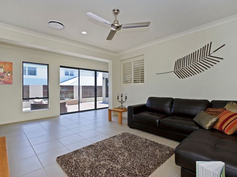3 Conestoga Way, Upper Coomera QLD 4209