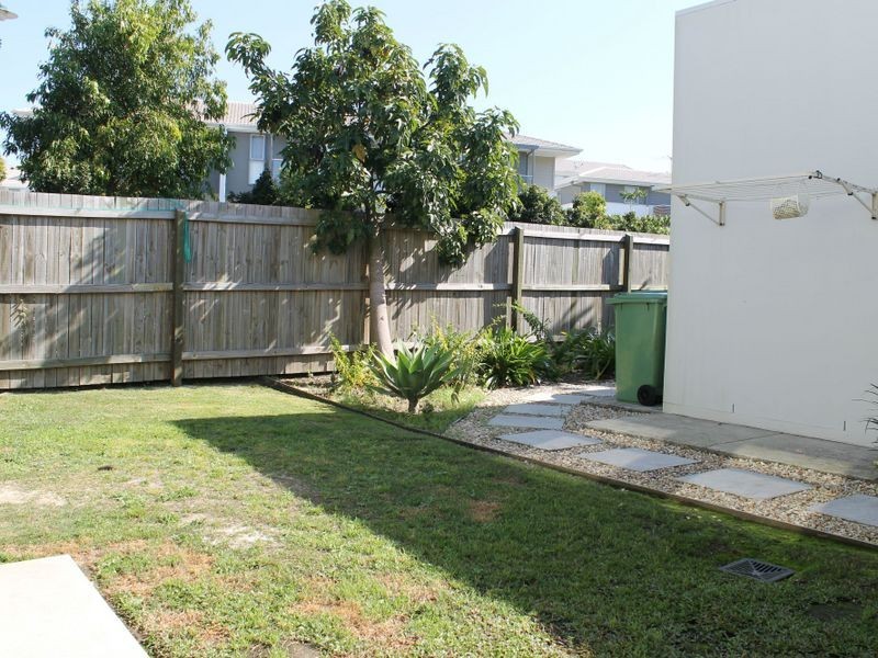 8/1 Christopher Street, Pimpama QLD 4209