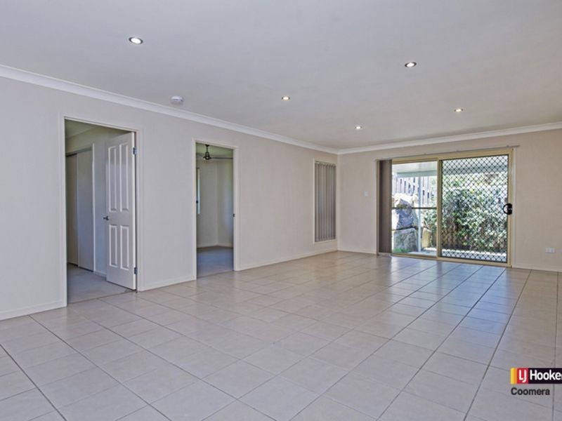 1/4 Barratt Street, Coomera QLD 4209