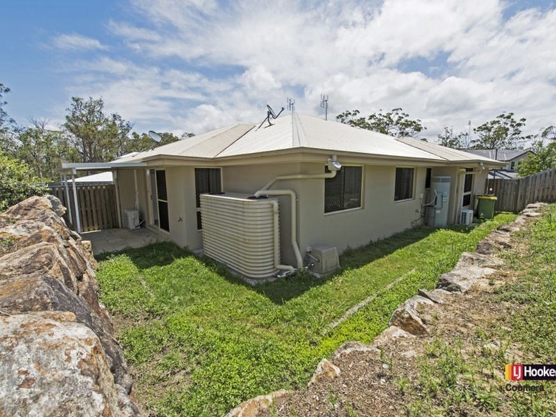 1/4 Barratt Street, Coomera QLD 4209